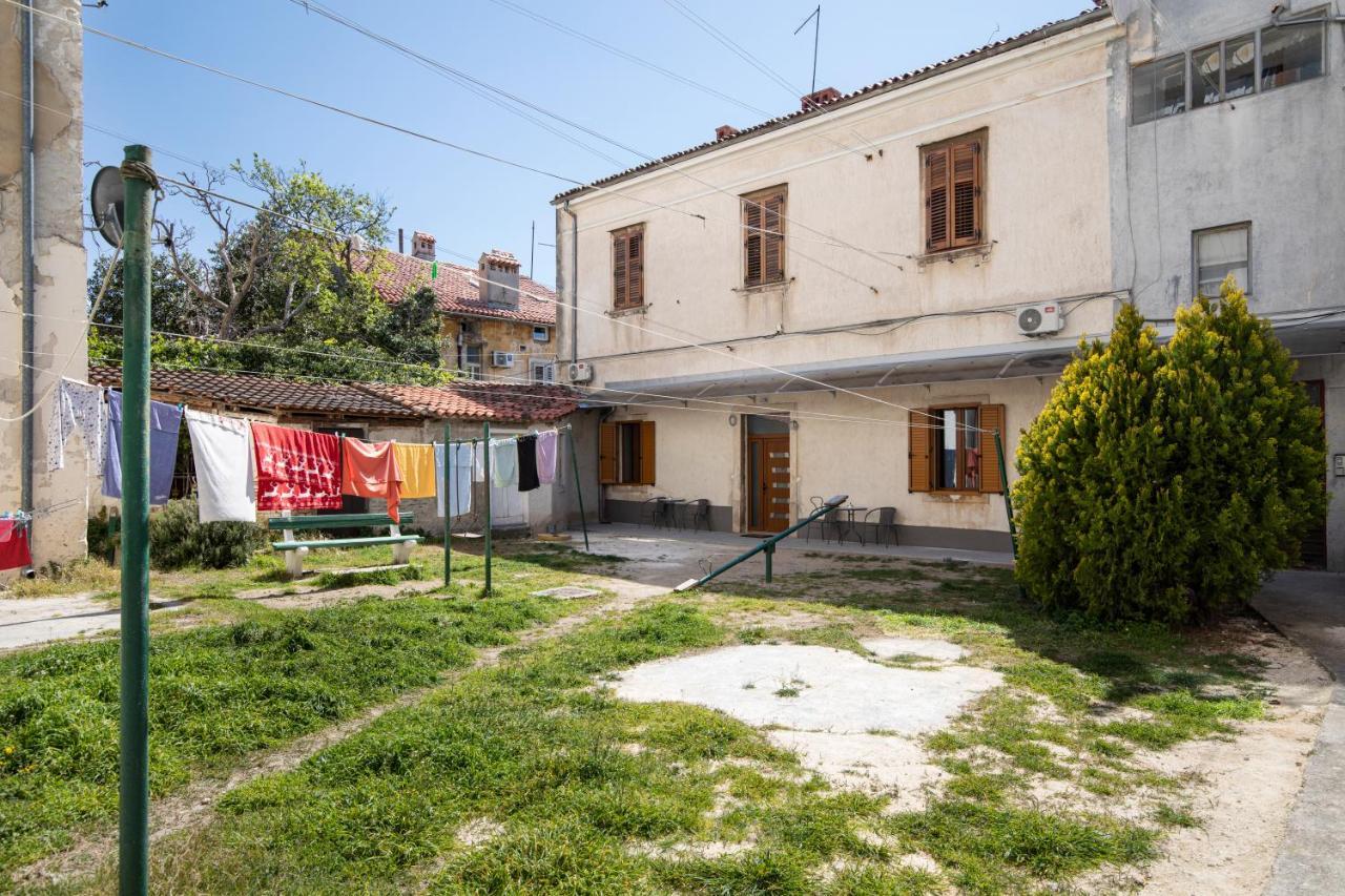 Centar City Pula Apartments Esterno foto